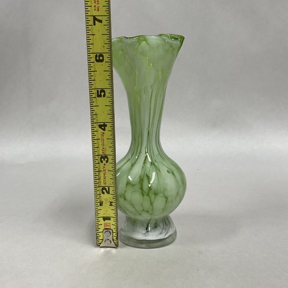 Art Glass Vase Hand Blown Green White Ruffled Rim Small 6.5" Tall Decor Flowers - Picture 8 of 10